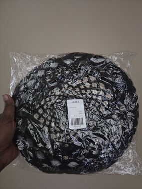 AKIRA Black Crochet Beret Hat